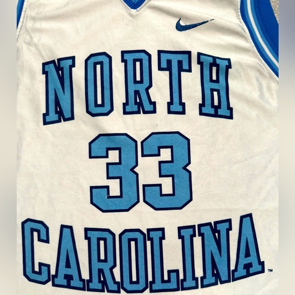VINTAGE NORTH CAROLINA NIKE BASKETBALL JERSEY - Picture 8 of 11